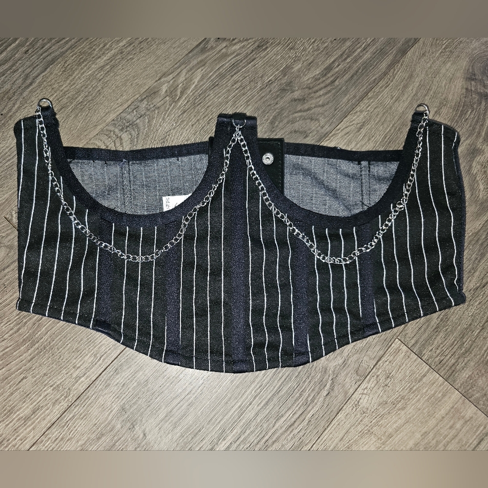 Spirit Halloween underbust corset bustier chain top